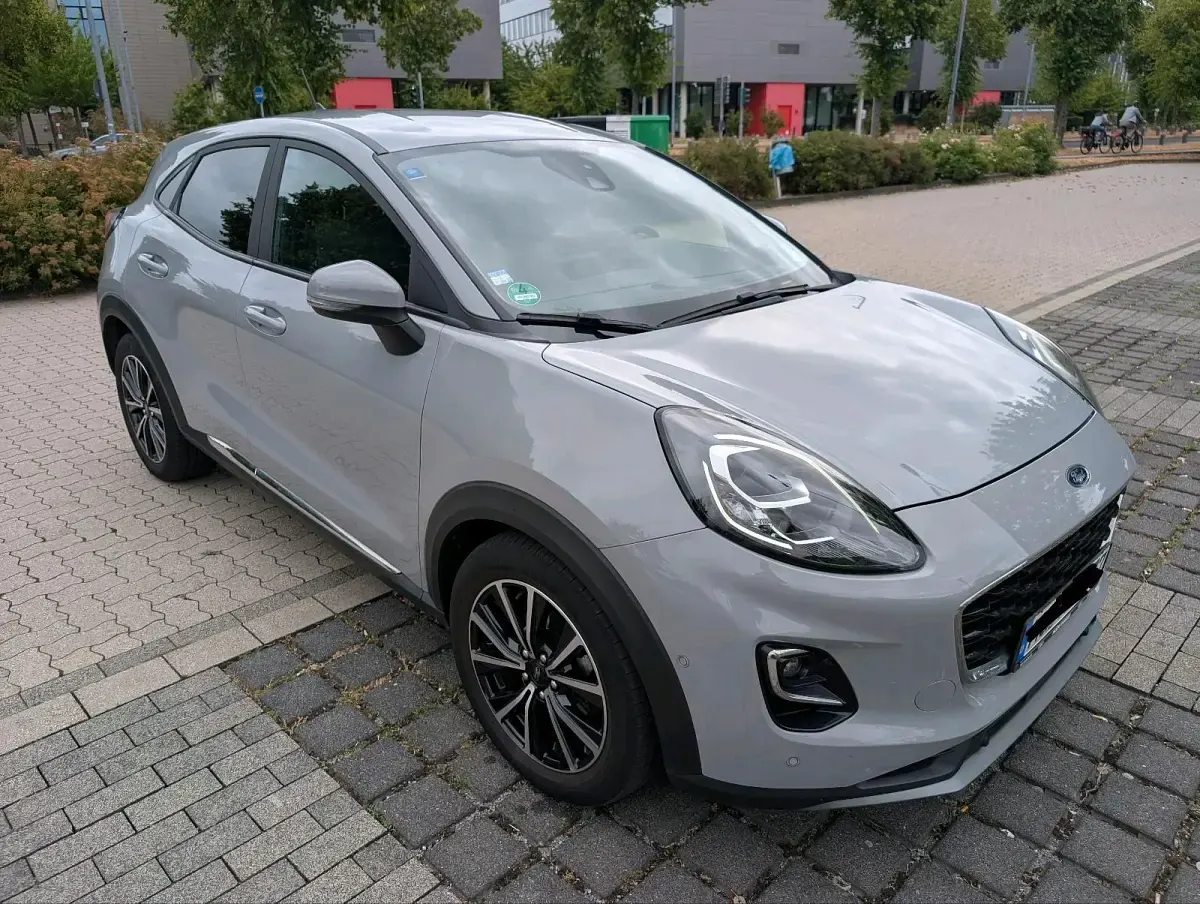 Gebraucht Ford Puma Titanium 125 PS (91 kW) 2020 Grau SUV