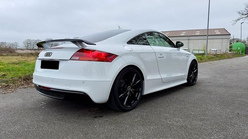 Second-hand Audi TT Competition 170 CP (125 kW) 2013 Alb Coupe