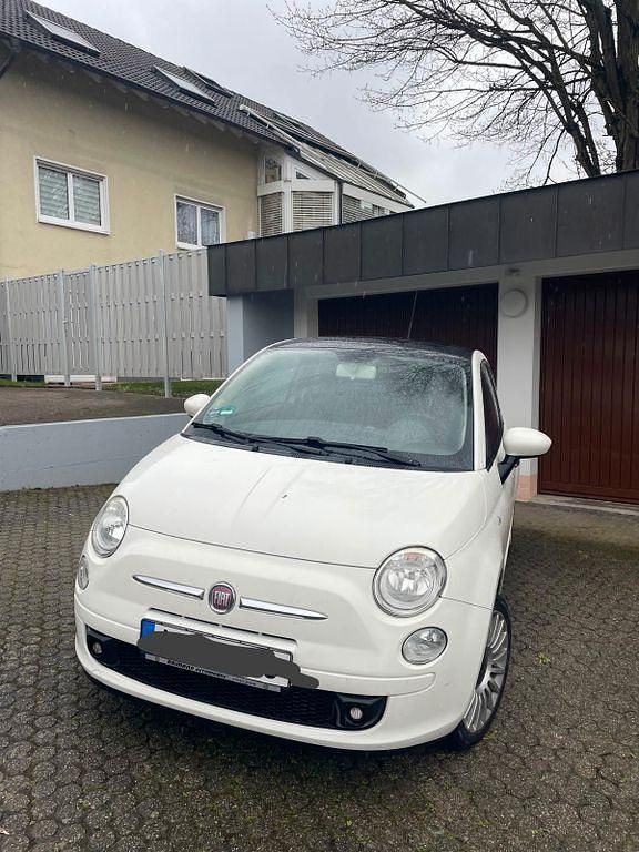 Gebraucht Fiat 500 Lounge 69 PS (50 kW) 2010 Weiß Kleinwagen