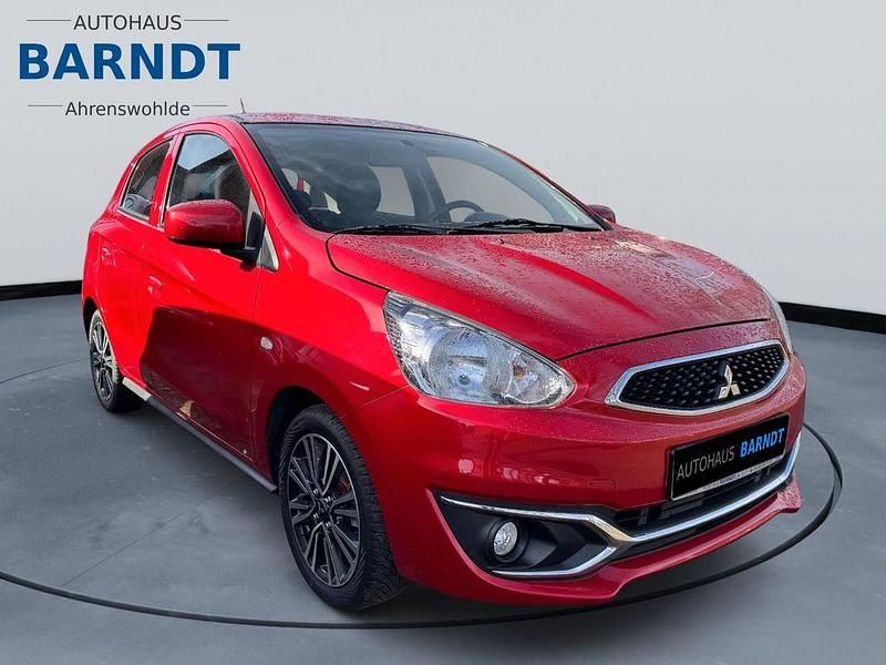 Gebraucht Mitsubishi Space Star Edition 71 PS (52 kW) 2018 Rot Limousine