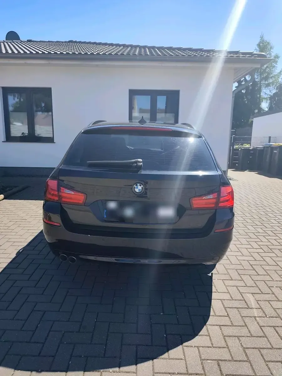 Second-hand BMW 520 184 CP (135 kW) 2012 Negru Break