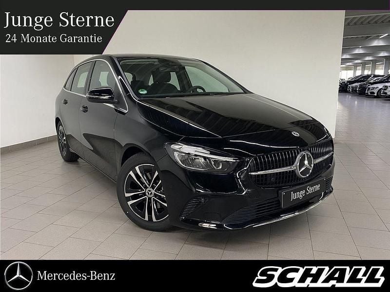 Schwarz Gebraucht 2025 Mercedes B200 Progressive Van / Kleinbus | 41.998 € - Bild 1/4