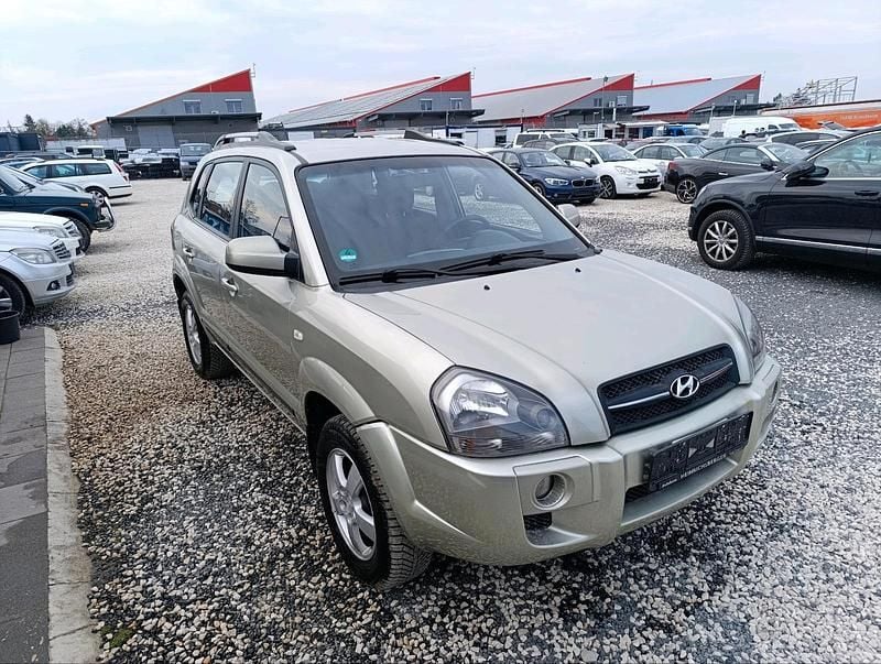 Gebraucht Hyundai Tucson 141 PS (103 kW) 2008 Silber SUV