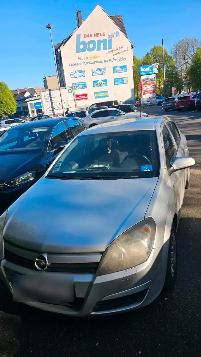 Gebraucht Opel Astra 105 PS (77 kW) 2005 Silber Limousine