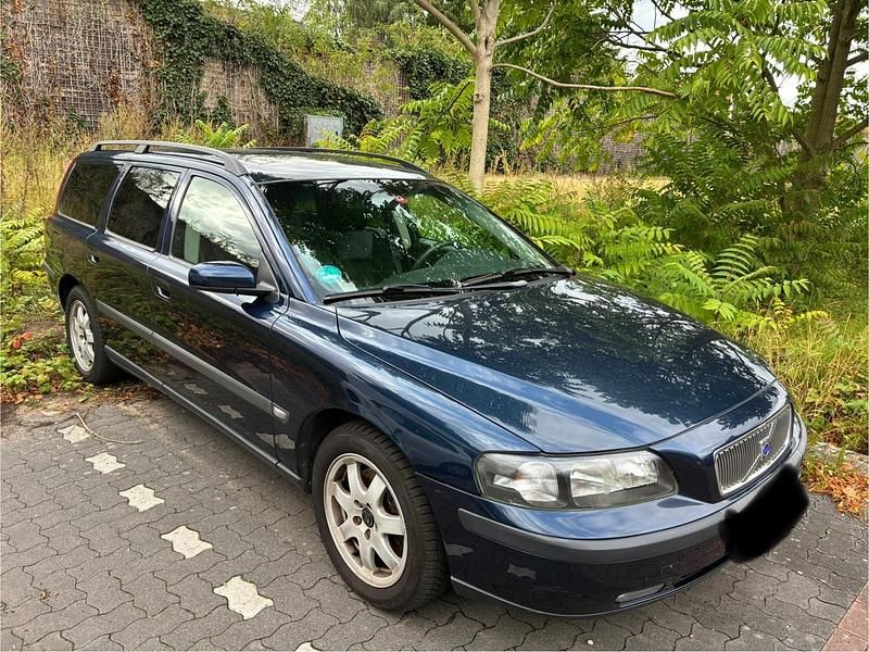 Blau Gebraucht 2003 Volvo V70 Kombi | 5.900 € - Bild 1/4