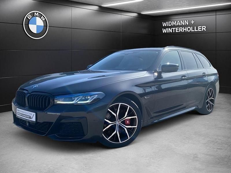 Gebraucht BMW 530e Shadowline 292 PS (214 kW) 2022 Grau Kombi