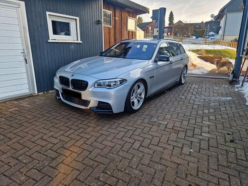 Gebraucht BMW M550 Performance 381 PS (280 kW) 2013 Silber Limousine