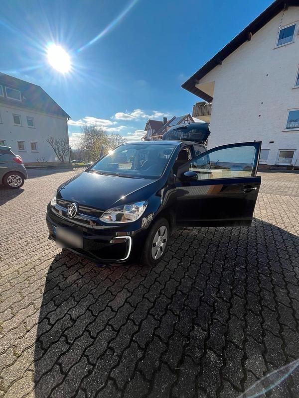 Gebraucht VW e-up! Style 62 kW (85 PS) 2023 Schwarz Kleinwagen