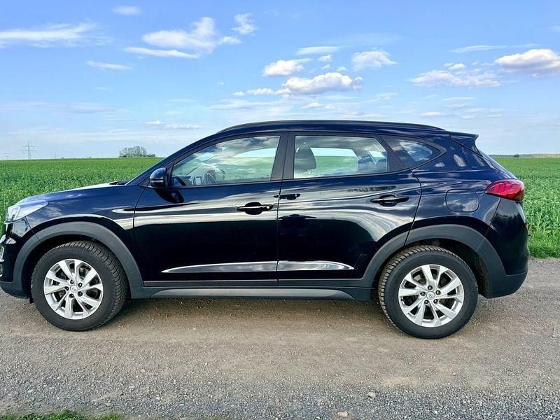 Gebraucht Hyundai Tucson Select 116 PS (85 kW) 2018 Schwarz SUV
