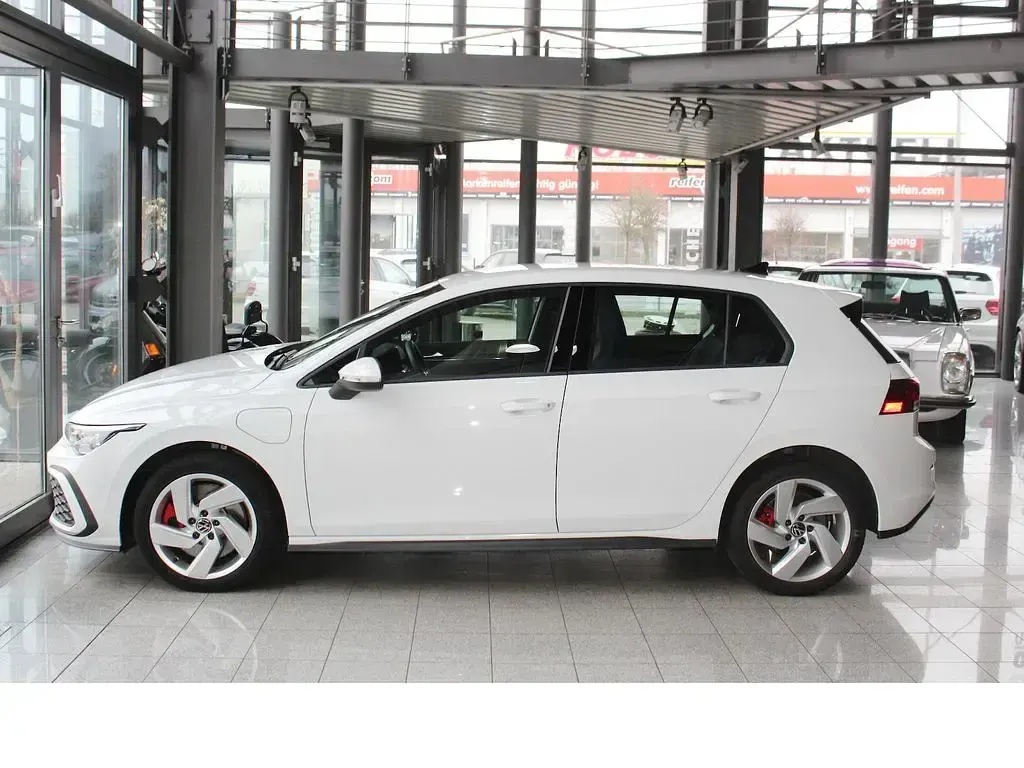 Gebraucht VW Golf VII GTE 245 PS (180 kW) 2021 Weiß Kleinwagen