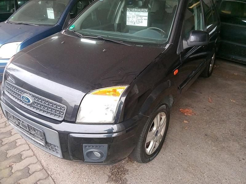 Gebraucht Ford Fusion 80 PS (58 kW) 2012 Schwarz Kleinwagen