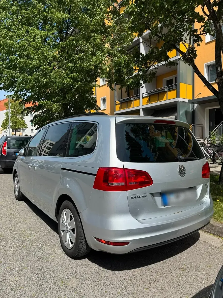 Gebraucht VW Sharan 140 PS (102 kW) 2011 Silber Van / Kleinbus