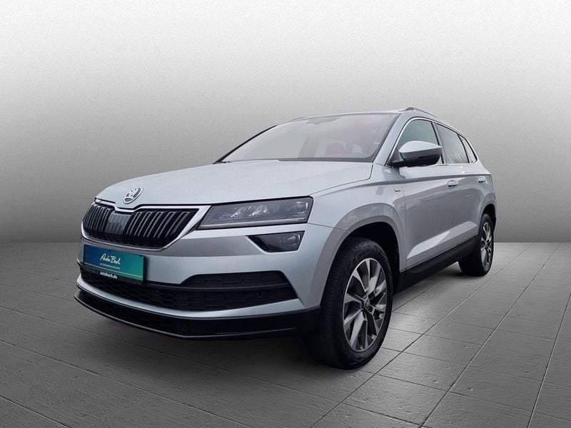 Brillantsilber metallic Gebraucht 2021 Skoda Karoq Clever SUV | 23.890 € (Guter Preis) - Bild 1/4