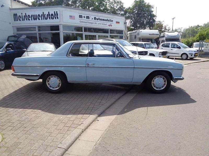 Gebraucht Mercedes W114 185 PS (136 kW) 1975 Blau Coupé