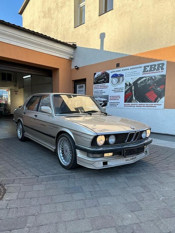 Usado BMW 524 1987 Andere farben Berlina