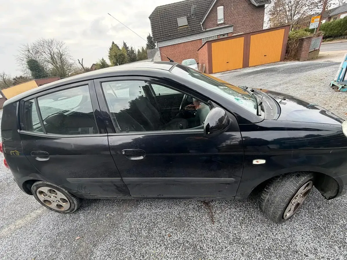 Gebraucht Kia Picanto 65 PS (47 kW) 2008 Schwarz Kleinwagen