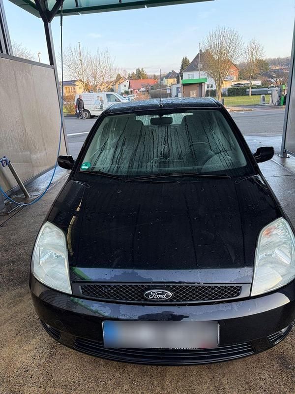 Gebraucht Ford Fiesta 80 PS (58 kW) 2002 Schwarz Kleinwagen