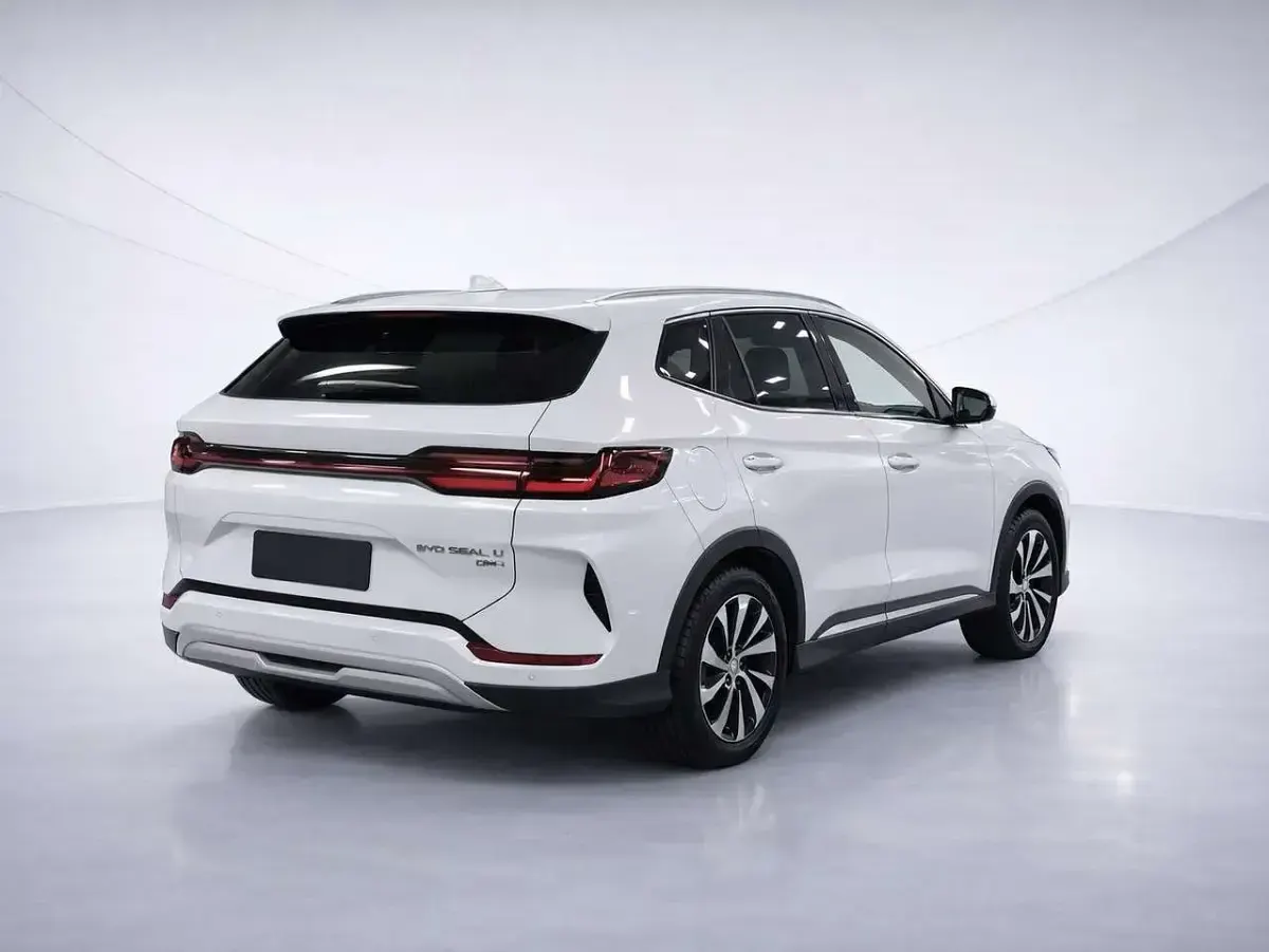 Gebraucht BYD Seal U Boost 218 PS (160 kW) 2025 Snow white SUV
