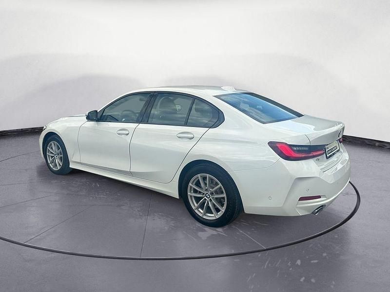 Gebraucht BMW 318 156 PS (114 kW) 2025 Alpinweiss 3 Limousine