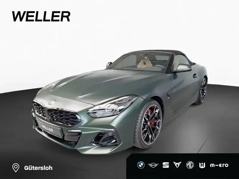 Frozen deep green met. (grün) Neu 2025 BMW Z4 Comfort Edition Cabrio | 74.480 € (Etwas zu teuer) - Bild 1/4