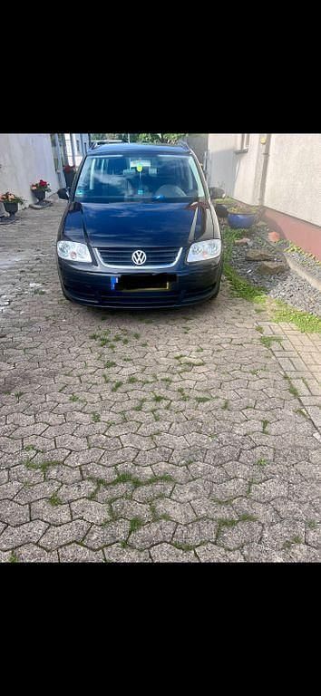 Schwarz Gebraucht 2004 VW Touran Basis Van / Kleinbus | 2.100 € (Guter Preis) - Bild 1/4