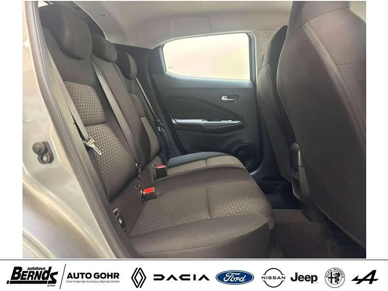 Gebraucht Nissan Juke Acenta 114 PS (83 kW) 2024 Silver metallic (ky0g) SUV