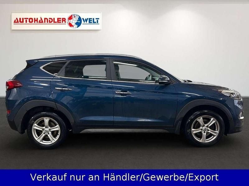 Gebraucht Hyundai Tucson 141 PS (103 kW) 2016 Blau SUV