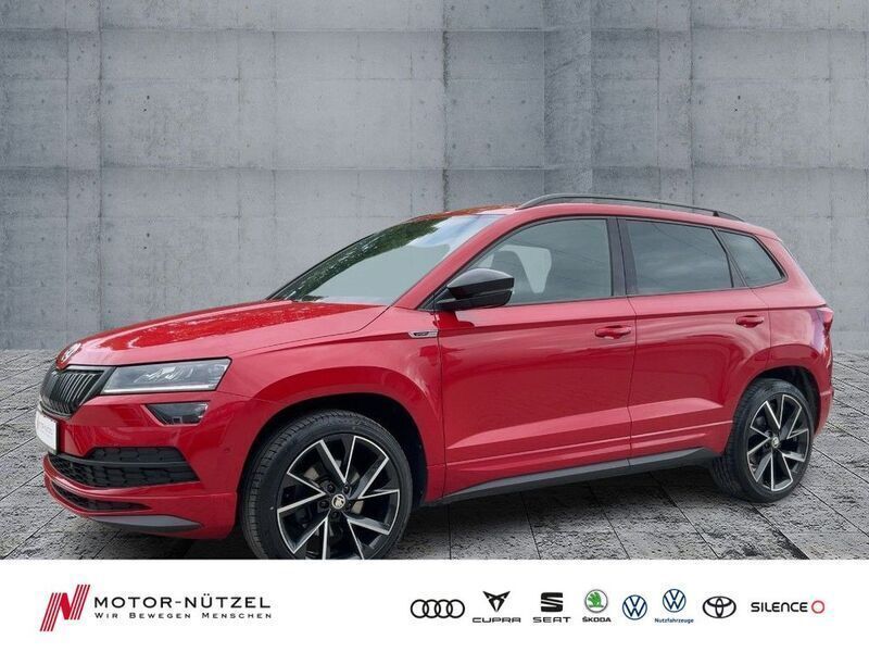 Velvetrot metallic Gebraucht 2022 Skoda Karoq SportLine SUV | 32.960 € (Fairer Preis) - Bild 1/4