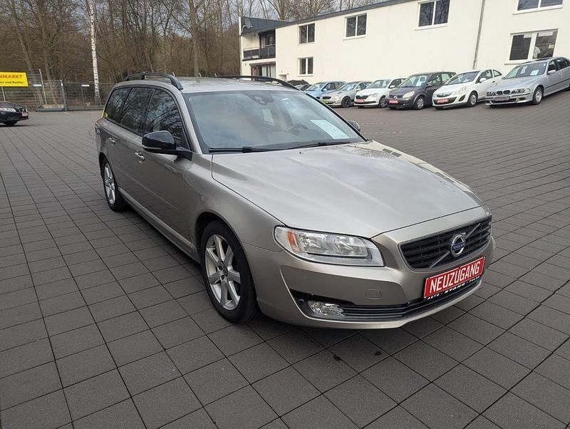 Gebraucht Volvo V70 120 PS (88 kW) 2015 Grau Kombi