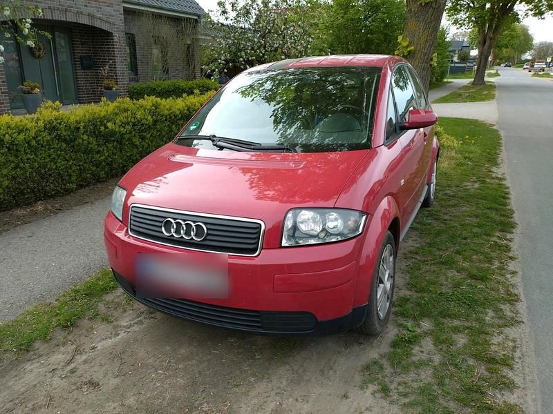 Usata Audi A2 75 CV (55 kW) 2003 Rosso Utilitaria