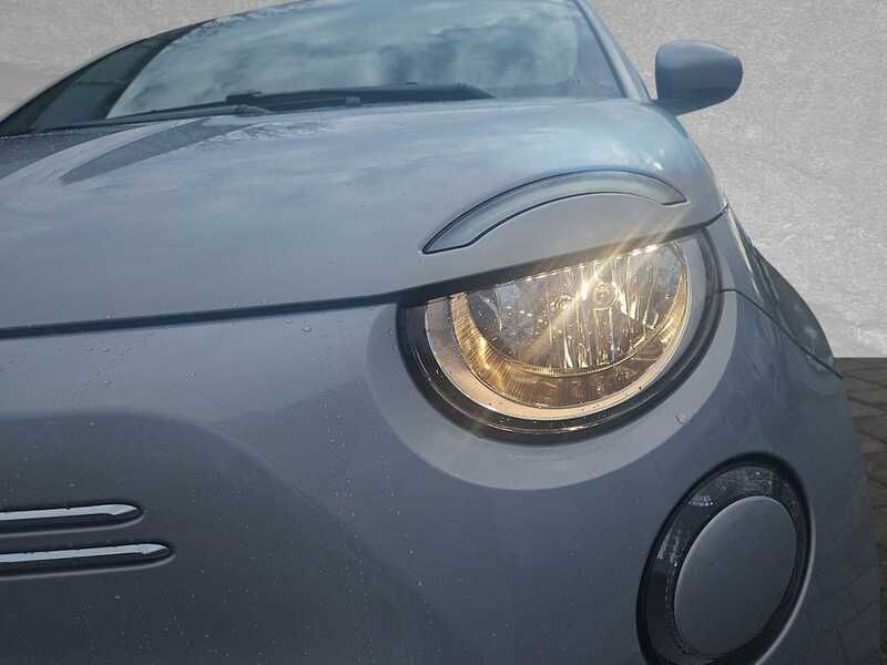 Neu Fiat 500e 69 kW (95 PS) 2025 Andere farbe Cabrio