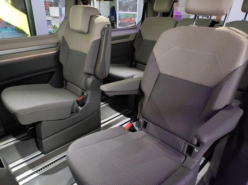 Neu VW Multivan Life 150 PS (110 kW) 2026 Weiß Van