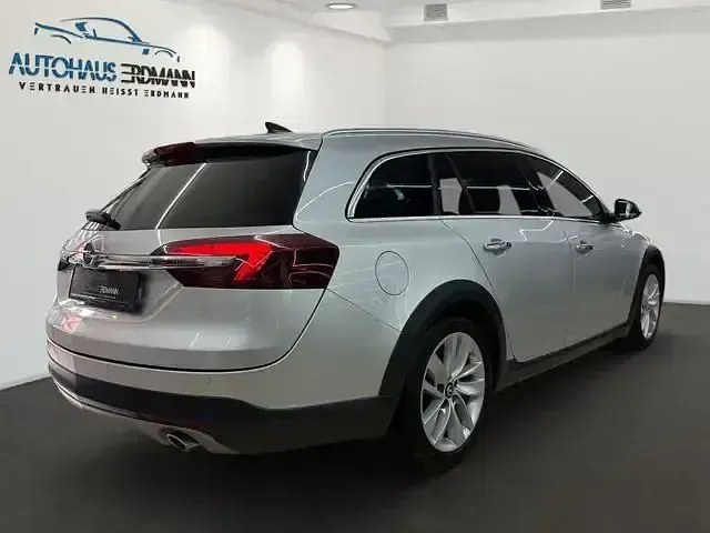 Gebraucht Opel Insignia Country Tourer 170 PS (125 kW) 2016 Silber Kombi