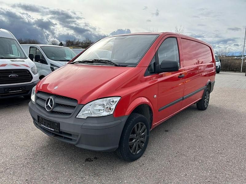 Second-hand Mercedes Vito 136 CP (100 kW) 2010 Roșu Van