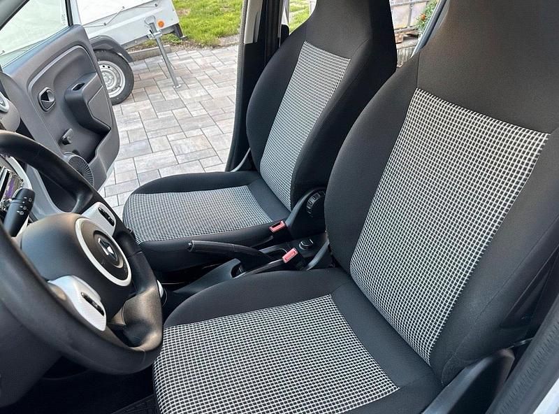 Gebraucht Renault Twingo 71 PS (52 kW) 2018 Weiß Kleinwagen