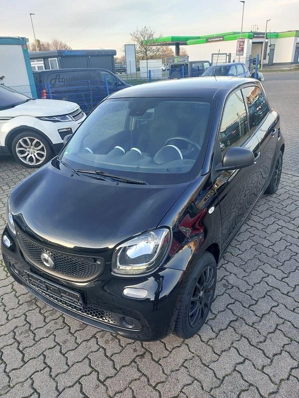 Gebraucht Smart ForFour 71 PS (52 kW) 2017 Schwarz Kleinwagen
