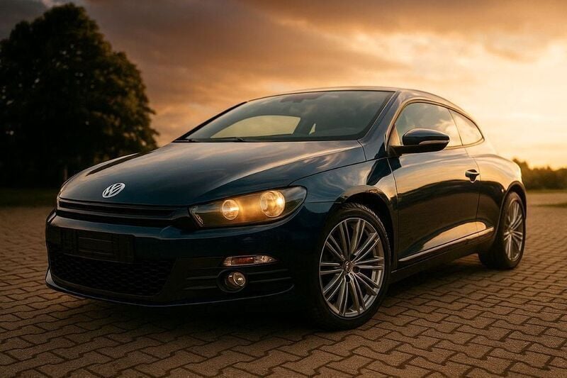 Blau Gebraucht 2010 VW Scirocco Coupé | 6.490 € (Guter Preis) - Bild 1/4
