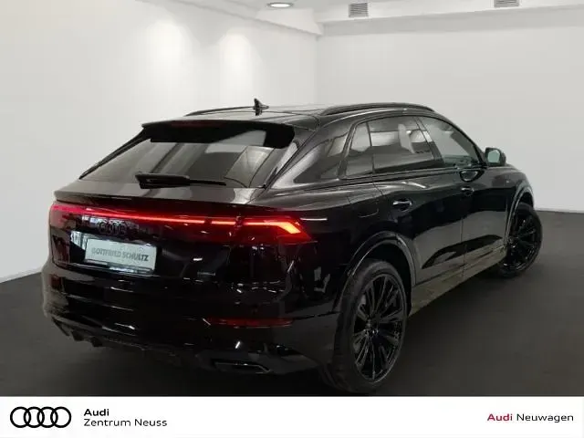 Neu Audi Q8 S-Line 394 PS (289 kW) 2026 Grau SUV