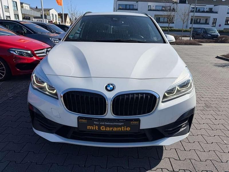 Gebraucht BMW 218 Advantage 150 PS (110 kW) 2019 Mineralweiss Kombi