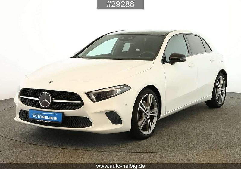 Weiß Gebraucht 2021 Mercedes A250 Progressive Limousine | 24.890 € (Guter Preis) - Bild 1/4