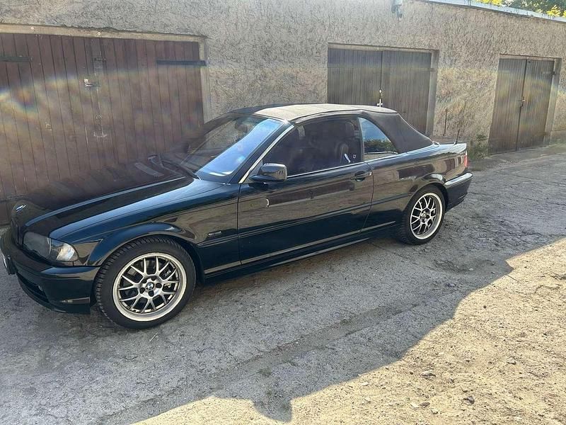 Gebraucht BMW 320 170 PS (125 kW) 2001 Schwarz Cabrio