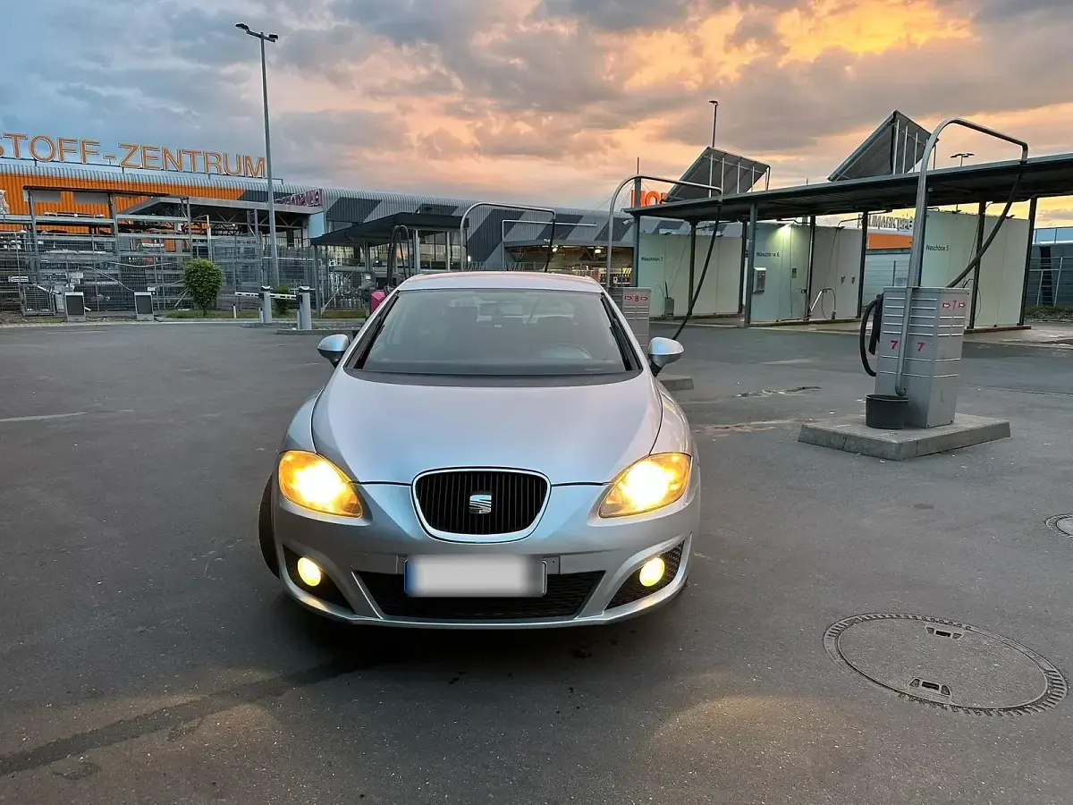 Gebraucht Seat Leon 125 PS (91 kW) 2010 Grau Kleinwagen