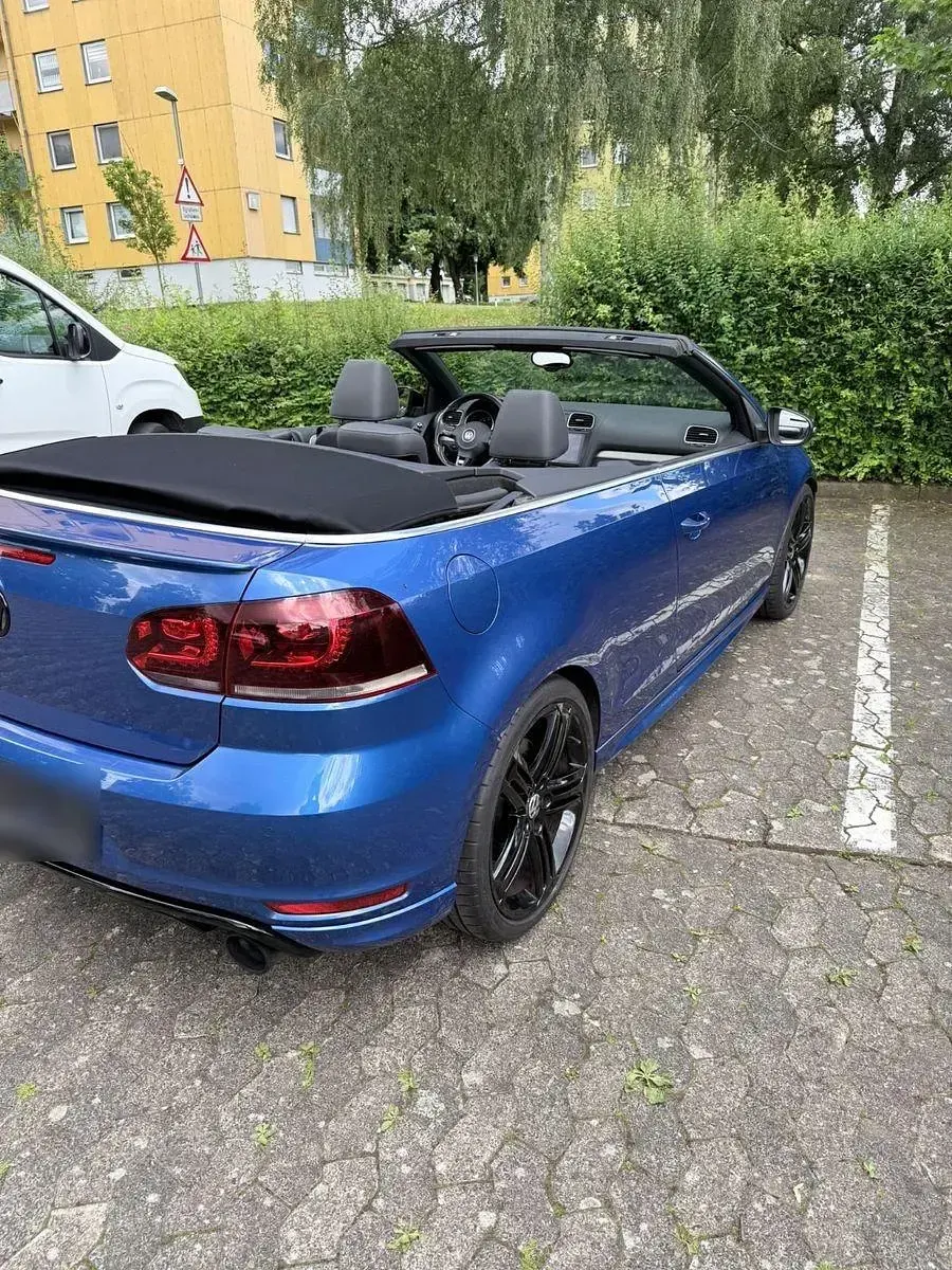 Gebraucht VW Golf Cabriolet R 265 PS (194 kW) 2014 Blau Cabrio