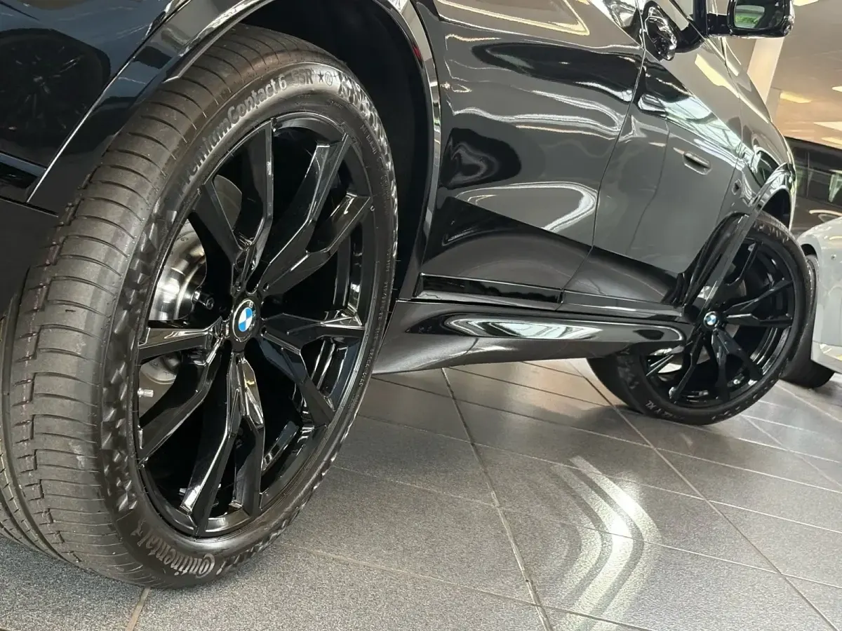 Gebraucht BMW X7 Sport Line 340 PS (250 kW) 2026 Schwarz SUV