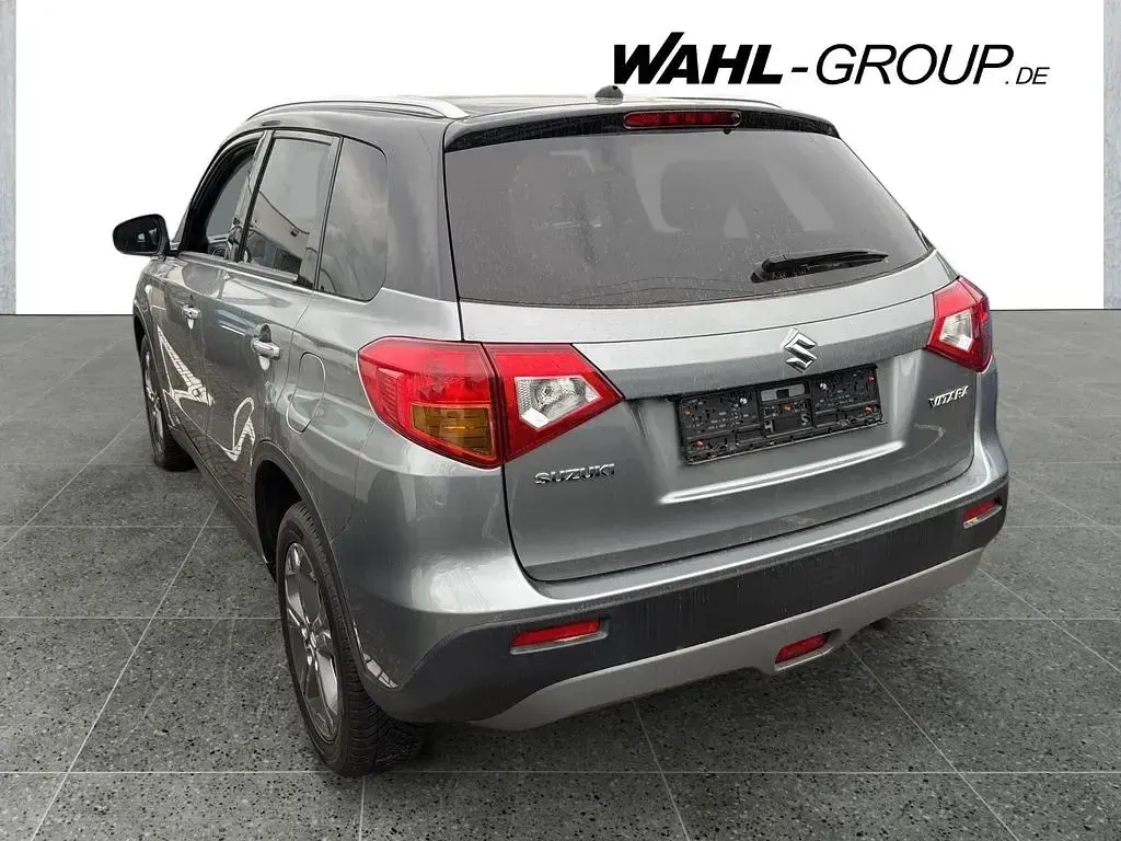 Gebraucht Suzuki Vitara Comfort 120 PS (88 kW) 2016 Grau SUV