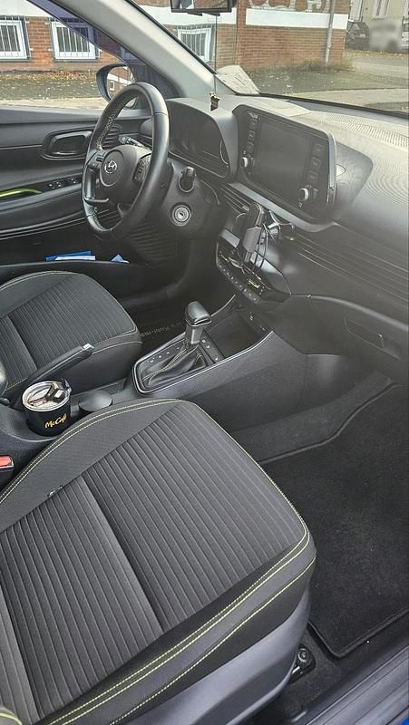 Gebraucht Hyundai i20 102 PS (75 kW) 2020 Violet Kleinwagen