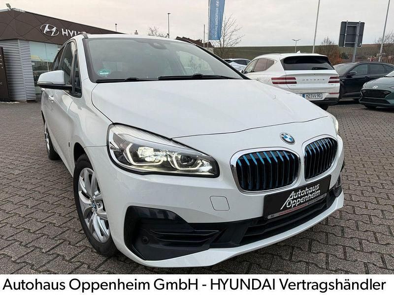 Gebraucht BMW 225 iPerformance 136 PS (100 kW) 2018 Weiß Van / Kleinbus