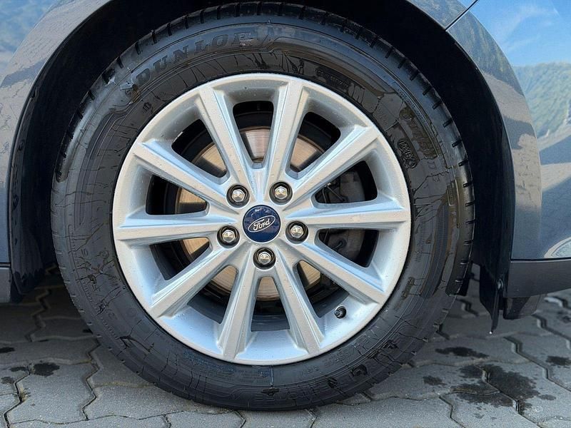 Gebraucht Ford C-MAX Titanium 125 PS (91 kW) 2019 Blau Van / Kleinbus