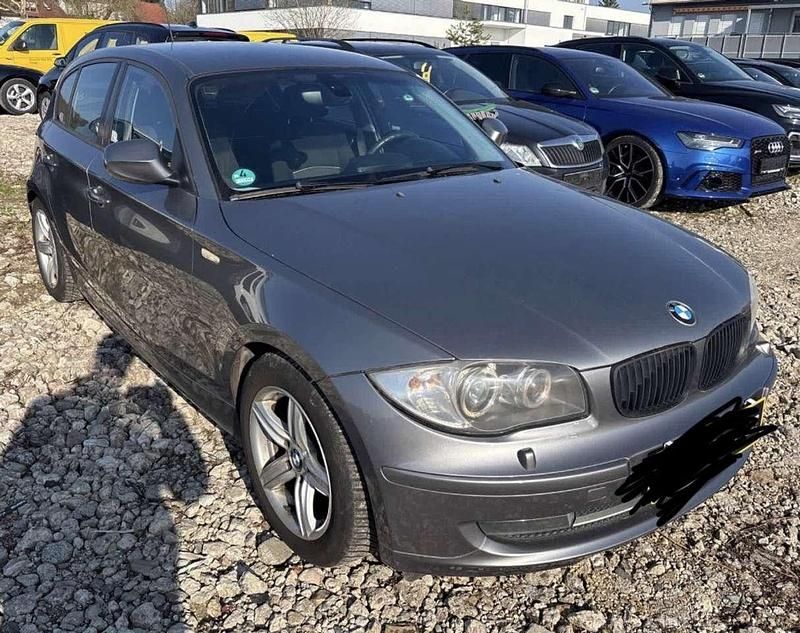 Gebraucht BMW 120 177 PS (130 kW) 2011 Spacegrau metallic Kleinwagen