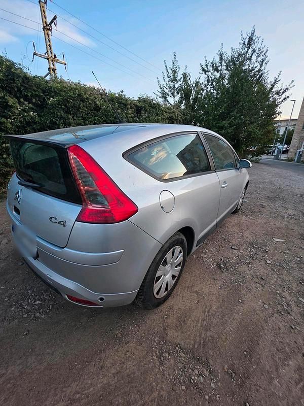 Silber Gebraucht 2006 Citroën C4 Coupé | 2.200 € (Fairer Preis) - Bild 1/4